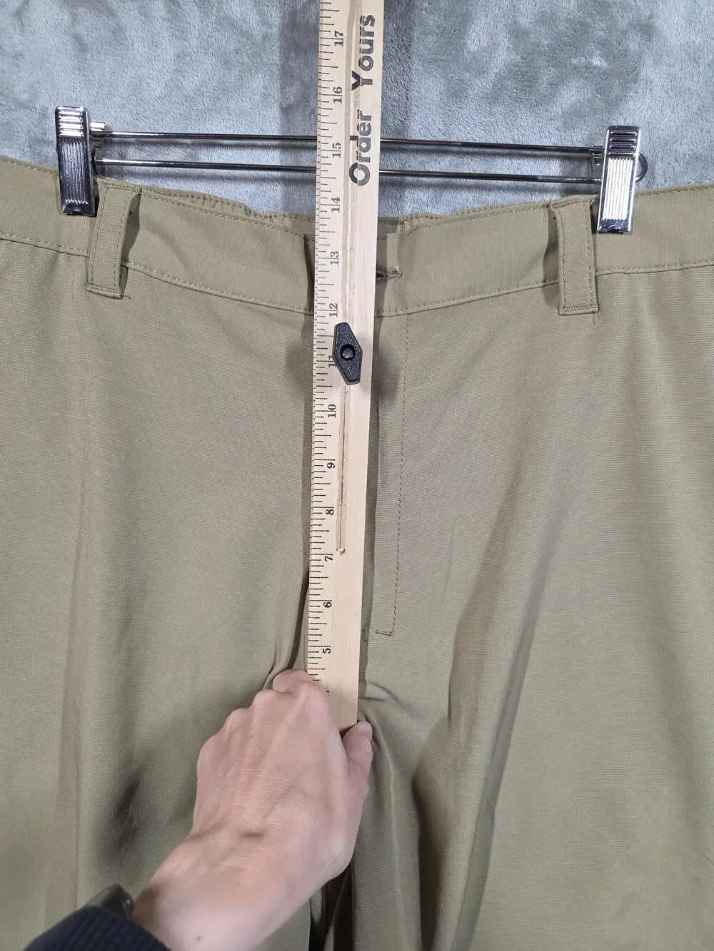 Banana Republic Shorts Mens 40 Beige Chino Stretch 10 Inseam Casual
